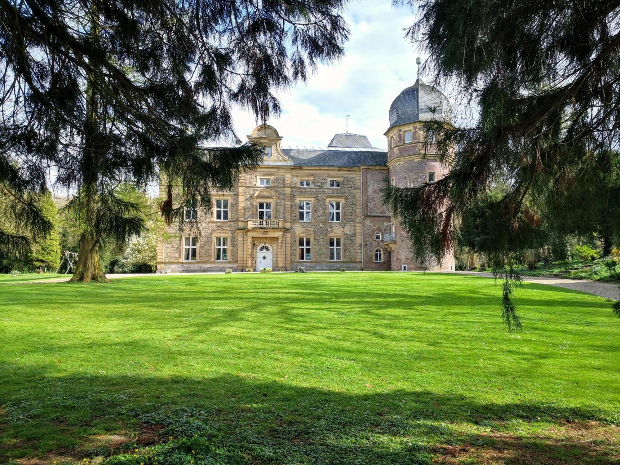 Apartments Am Schloss Rimburg Ubach-Palenberg Εξωτερικό φωτογραφία